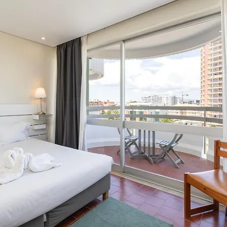 Tac - Oasis 7 - Seaviews